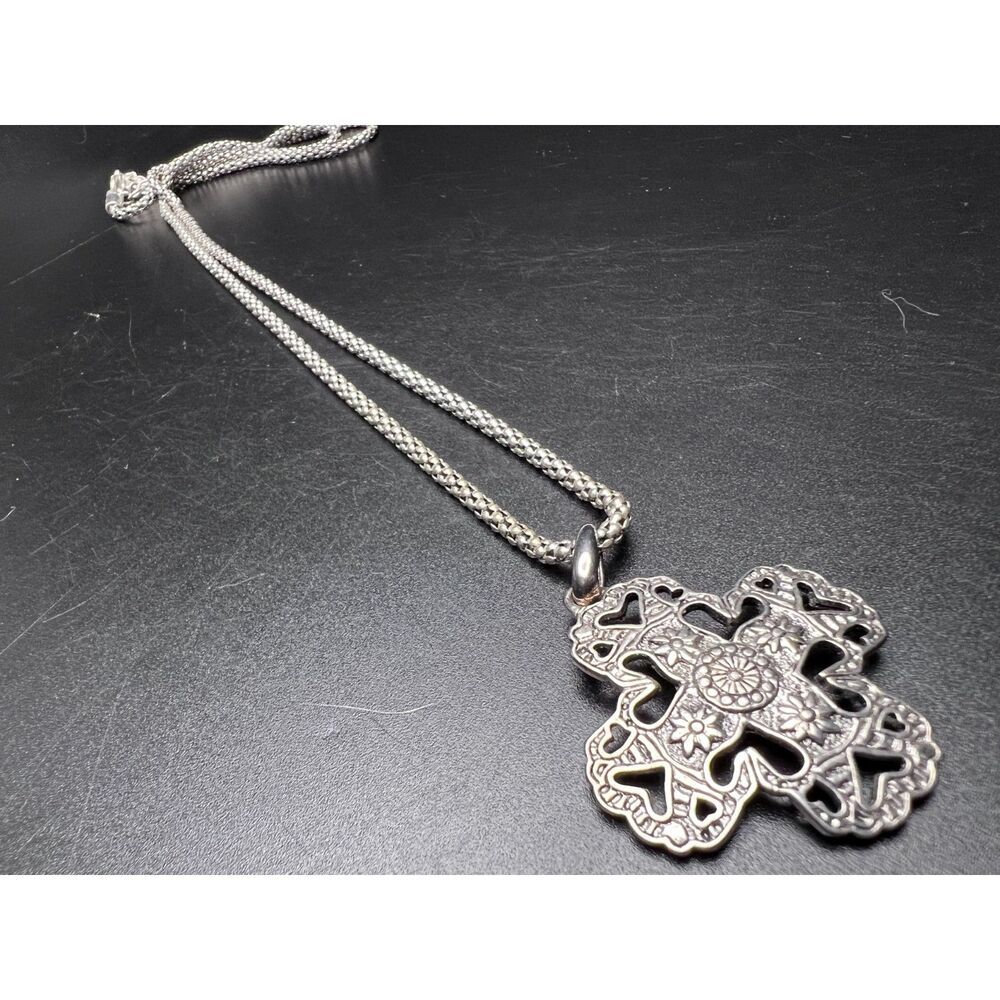 Premier Designs Cross Necklace - Picture 3 of 7